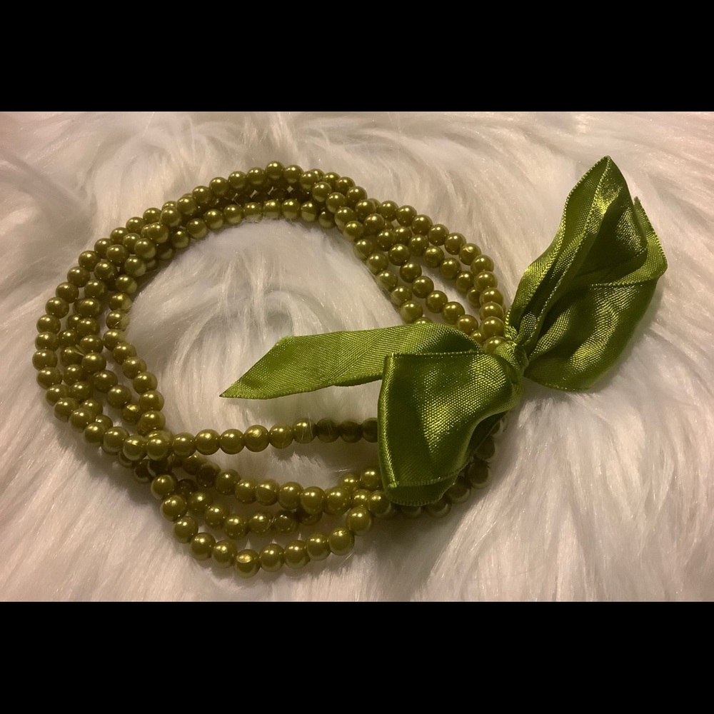 Gorgeous Green Faux Pearl Choker Bow Necklace🌹